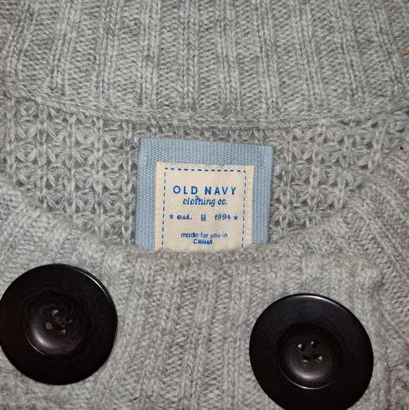 🔥 SALE! 6/$29 Scoop Neck Button Up Sweater - Picture 4 of 6